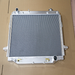 Premium täisalumiiniumradiaator, mis sobib Lexus LX450 OE numbriga 4500 automaatjahutusradiaatoriga