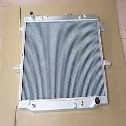 Premium täisalumiiniumradiaator, sobiv Lexus LX470 OE number 4700 automaatjahutusradiaator